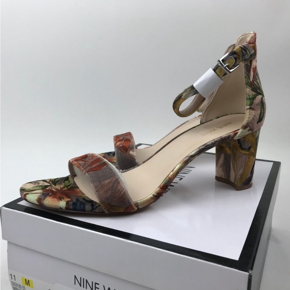 Nine West - Picture 2 of 6